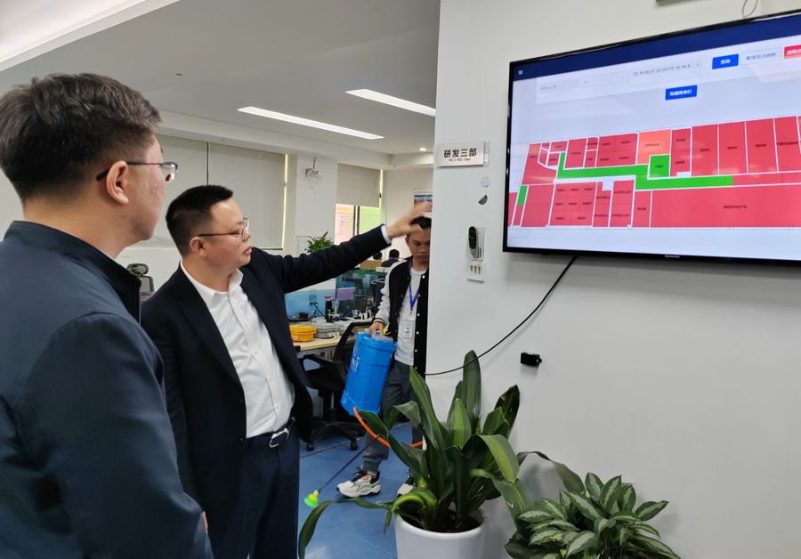 揚(yáng)州市廣陵區(qū)區(qū)長郎俊一行 (2).jpg