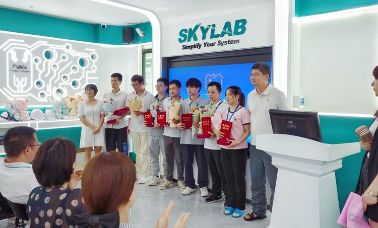 部門優(yōu)秀員工，獎品黃金金鈔（999.9足金） (2).jpg